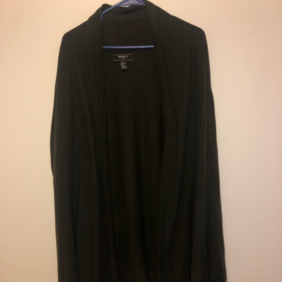 A Cardigan - Picture 2 of 7